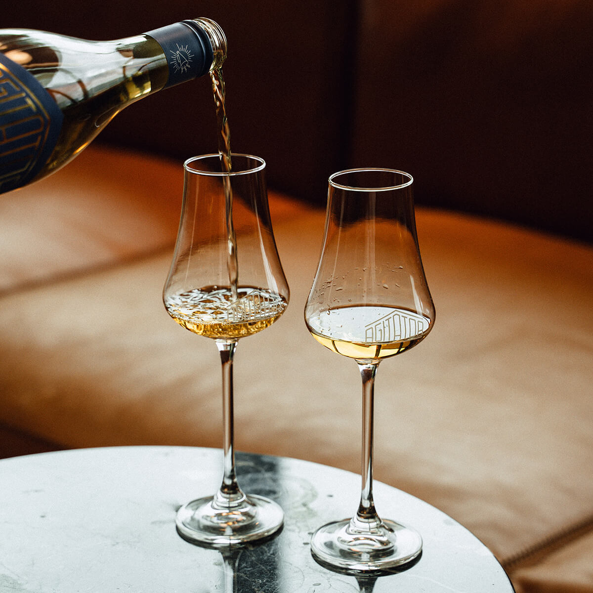 två snygga whiskyglas från agitator